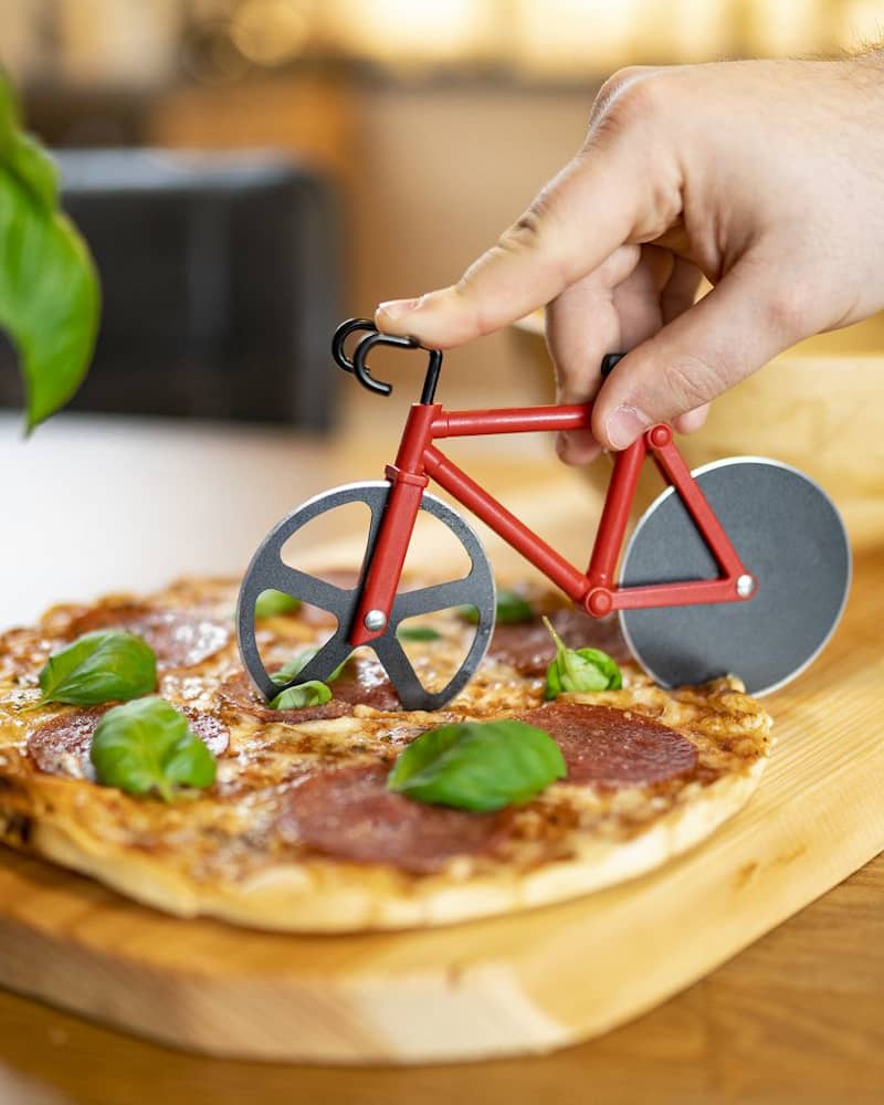 Westmark Fuentez Pizzaschneider Rennrad mit Ständer